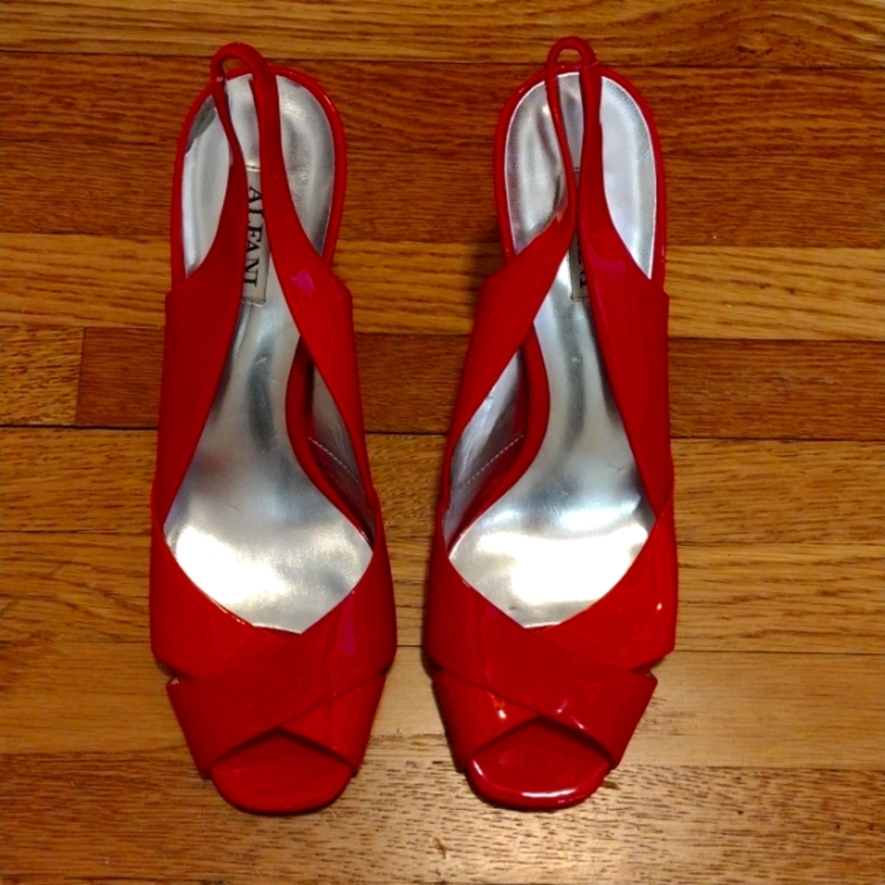 Beautiful Alfani heels